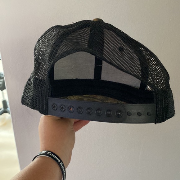 Camo Snap On SnapBack - Picture 3 of 4